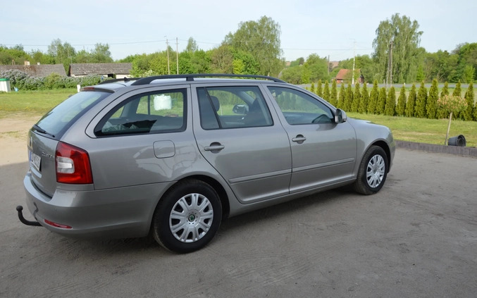 Skoda Octavia cena 18900 przebieg: 216000, rok produkcji 2009 z Nekla małe 326